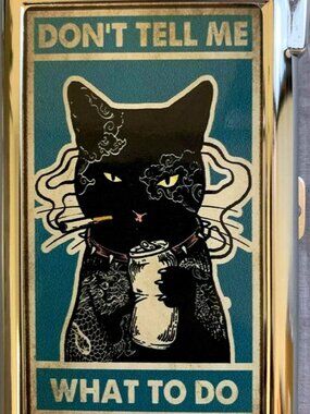Angry Cat Cigarette case w/Built in Lighter for Kings or 100's